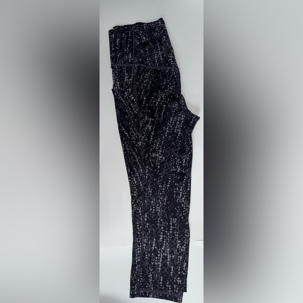 Athleta Salutation II Capri Leggings Size Small Black Gray Athletic